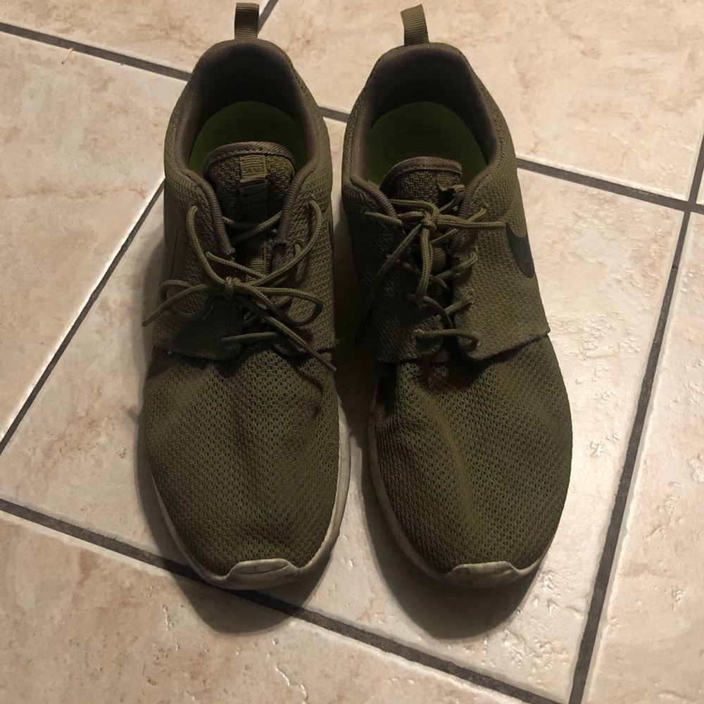 Nike Roche